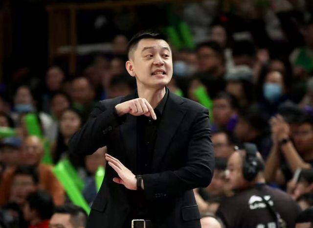 NBA创造历史!8年8个不同球队夺冠,别说马刺路还长