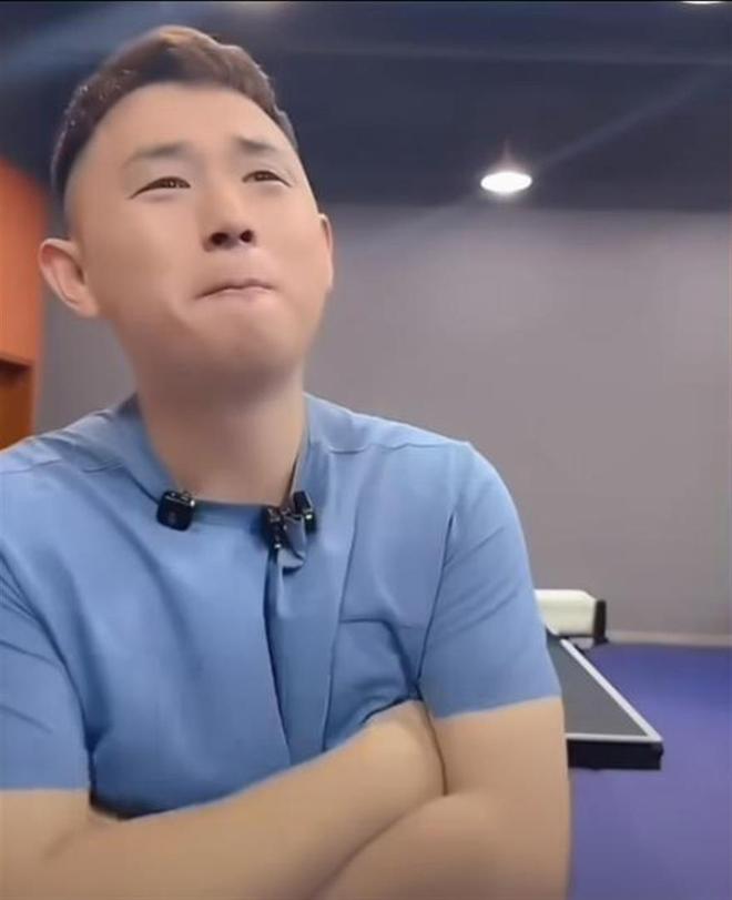 佛得角主帅:全队都保持着冷静,这也让沃齐尼亚感觉更加从容