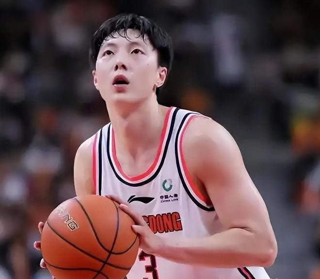 小紫薇进八强遭仨05后围剿，小米拉媲美辛吉斯，俩乌克兰人会师