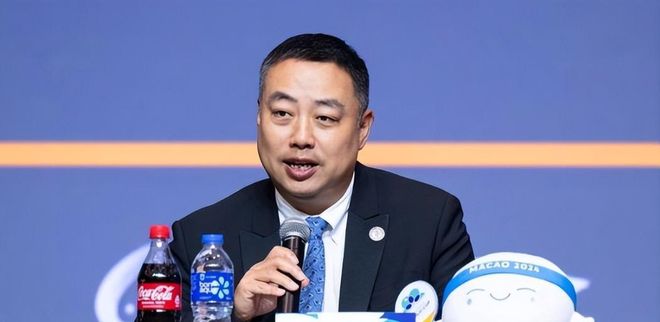 上海男篮四人完成签约，刘铮留队闫鹏飞索要三年合同，古德温基本续约留队