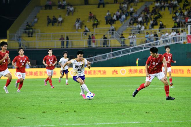 810万中锋遭放弃 老鹰公牛成下家