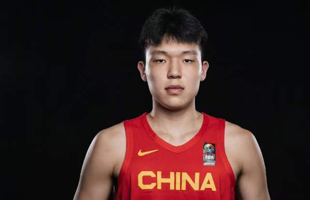 猛龙与快船的交易陷入停滞,业内人士担忧伦纳德的合同可能被作废