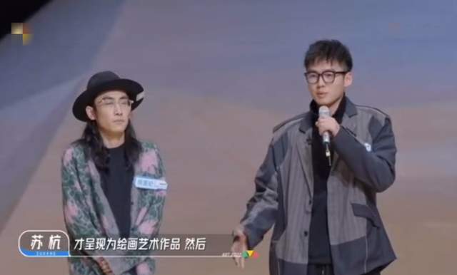 国足在大连“加练”，邵佳一和国脚观看世界杯揭幕战