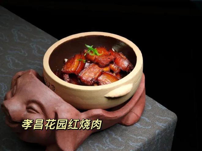 太恶劣！上海房东翻倍收房租，租客不接受，房东 怒砸租客店铺
