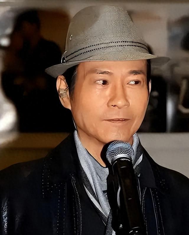 CBA动态速递！辽宁男篮积极追求段睿骐，中国男篮四人离队，同曦大将转战日本联赛，广东内线大将回归
