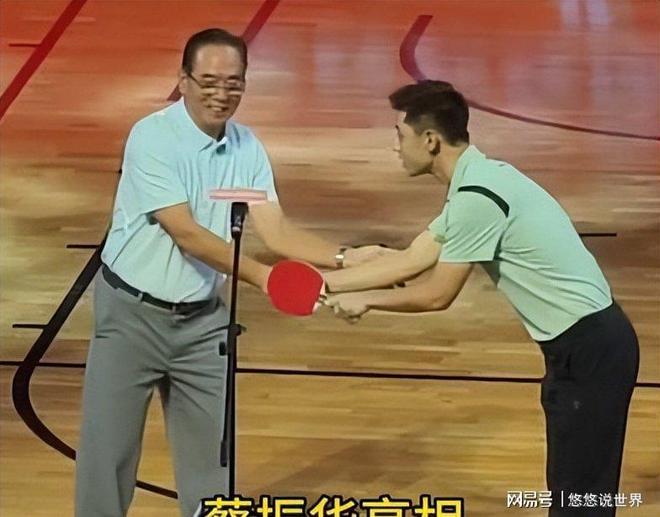 正好侃球丨卸下一线帅印,升任竞训总监!九哥换赛道,继续守护泰山橙魂