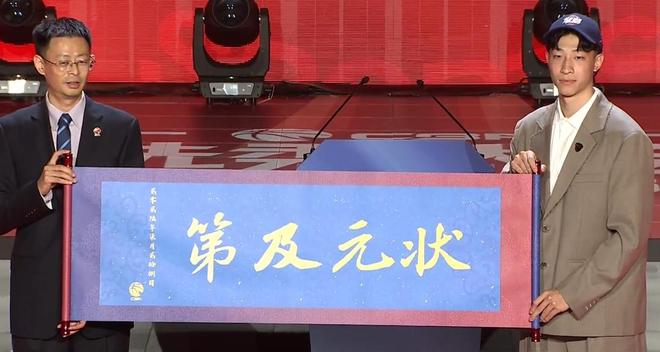 广东男篮重大打击！外援奎因出走到欧洲打球，只因合同非完全保障