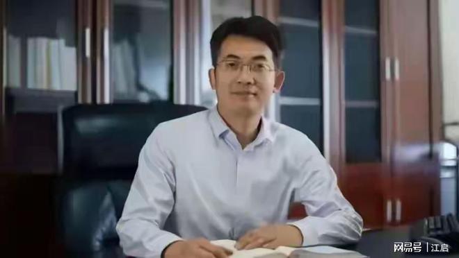 普京密谈3小时！美国方案曝光？克里米亚归俄，乌克兰不入北约？