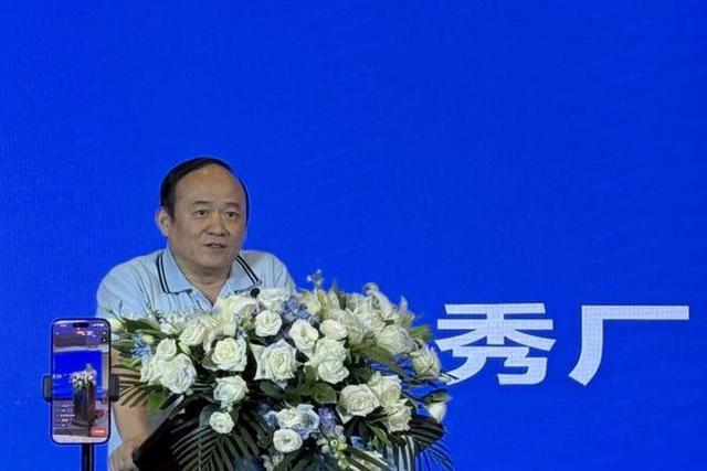 引援加速!曝巴萨希望罗德里本周加盟巴萨,已与曼城达成一致