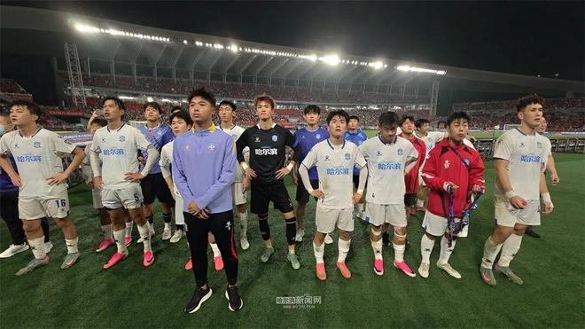 大合同悬了,首发也没了?火箭13+6前锋迎激烈竞争,难逃替补命运