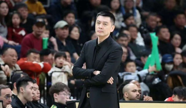 NBA创造历史!8年8个不同球队夺冠,别说马刺路还长