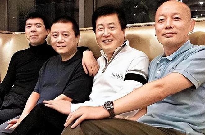 发现一个规则，顶层的家庭里，绝对不会让孩子去碰这三件事……