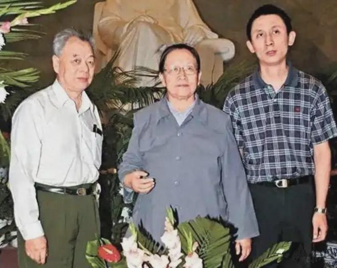 英格兰助教巴里：亨德森未来会很光明，也许有一天他会接替我