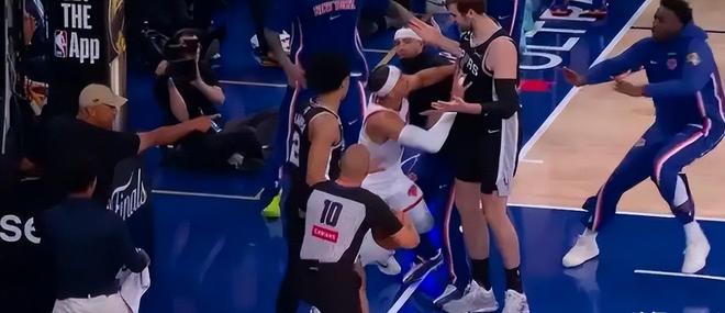 退役后计划干什么?字母哥:成为一名全职奶爸或者当NBA教练