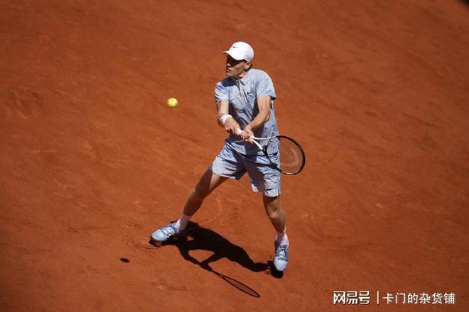 逼近Claude!中国黑马27B模型与OpenAI同榜