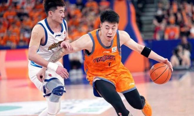 张镇麟转会费超5000万;上海队曾询价赵睿、周琦,但不愿支付溢价