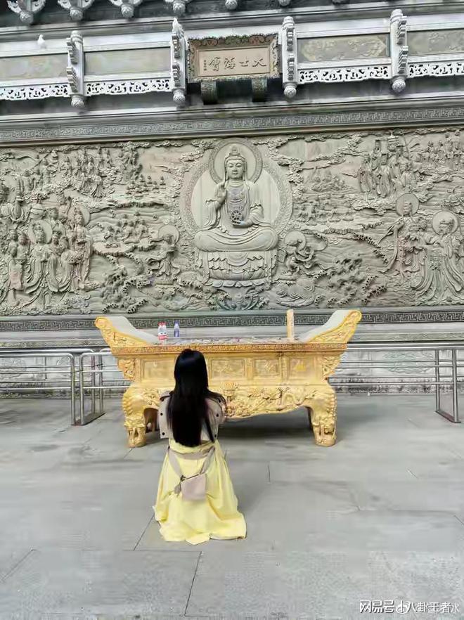 400余名选手穿行明代古堡，定向运动赛在延庆柳沟开跑